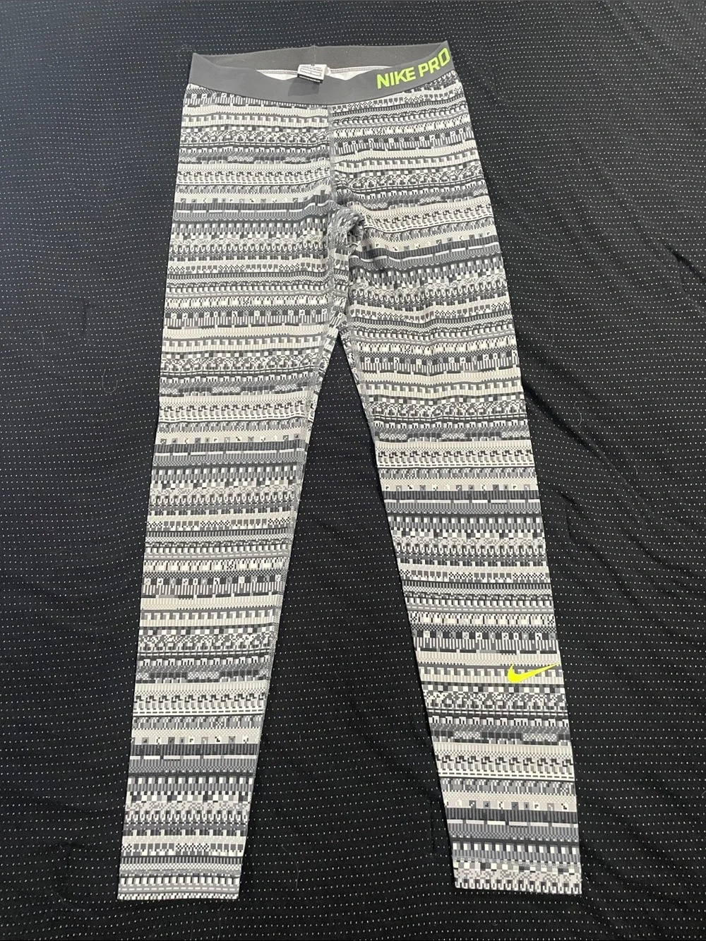 Nike Gray Patterned  Leggings